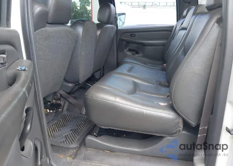 2003 Chevrolet Silverado 2500Hd из США, поврежденный, VIN 1GCHC23U13F125031